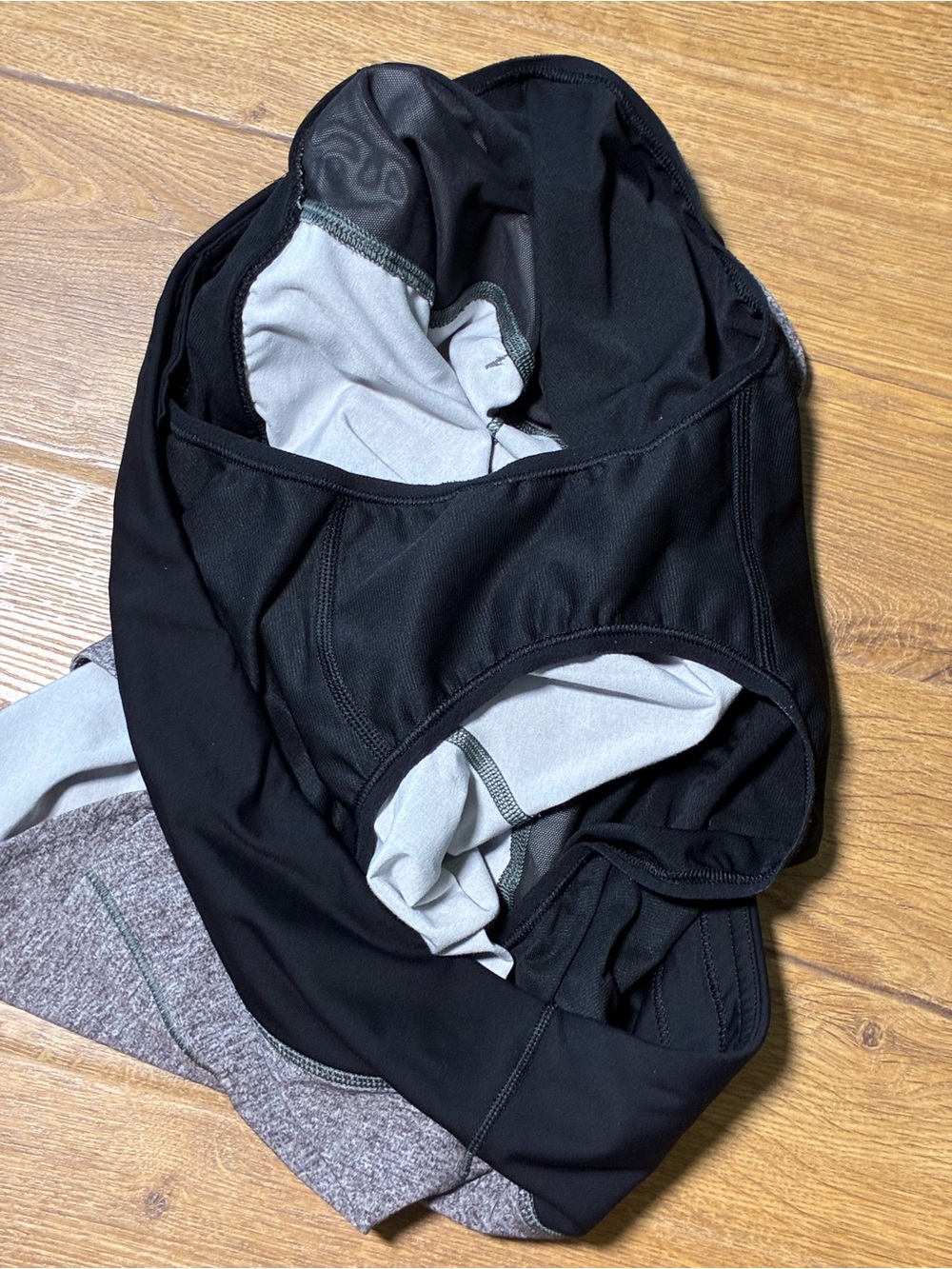 lululemon Speed Up Gray/Black Run Shorts Size 10 - Picture 4 of 11